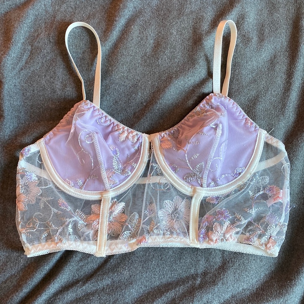 Laced floral crop top